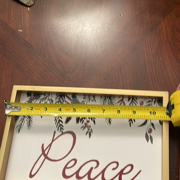 Two peace decorative wall plaques. - Picture 4 of 6